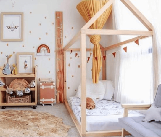 Montessori postel VELENA, borovicové dřevo, přírodní